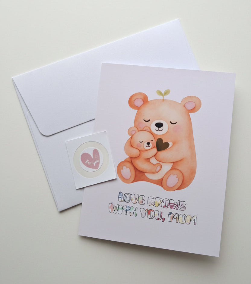 Love Grows With You, Mom – Cute Bear Card